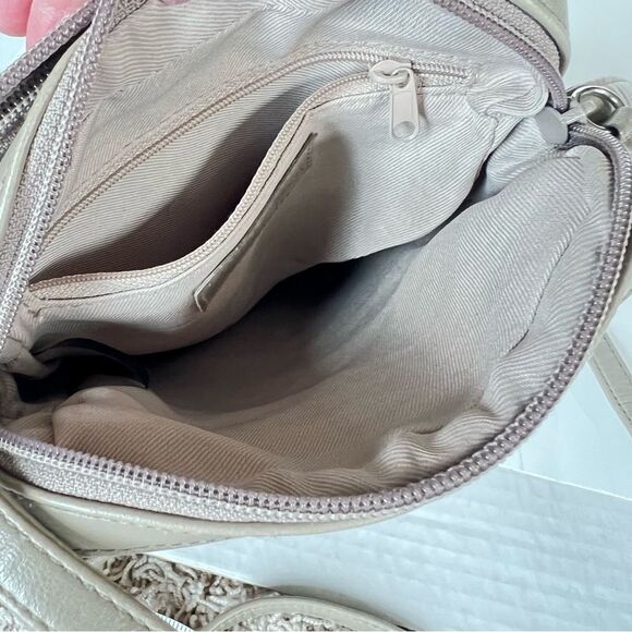 Rolf’s Leather Mushroom Tawny Tan Crossbody Wallet Organizer Bag Purse - Picture 10 of 13